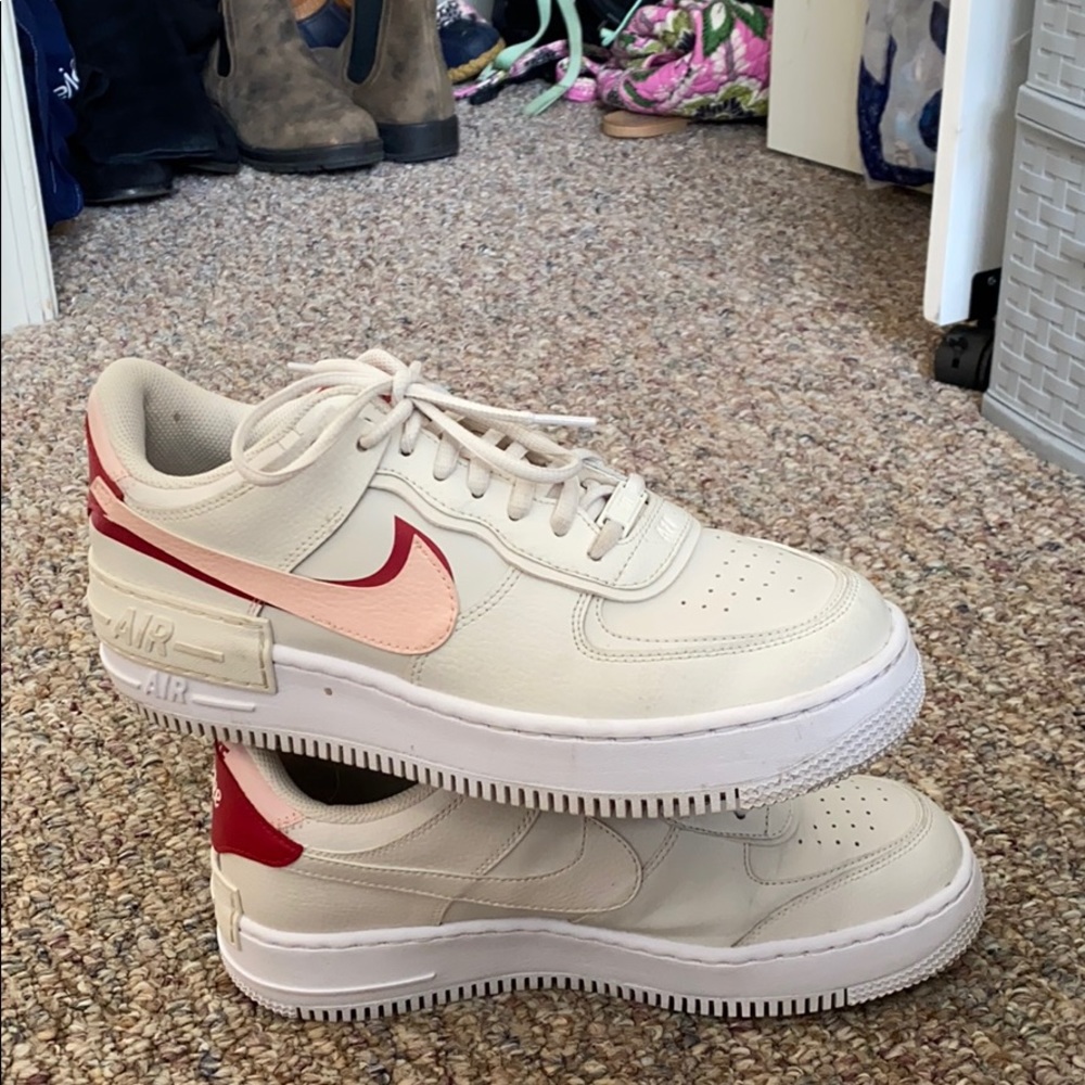 Nike Air Force 1 Shadow.